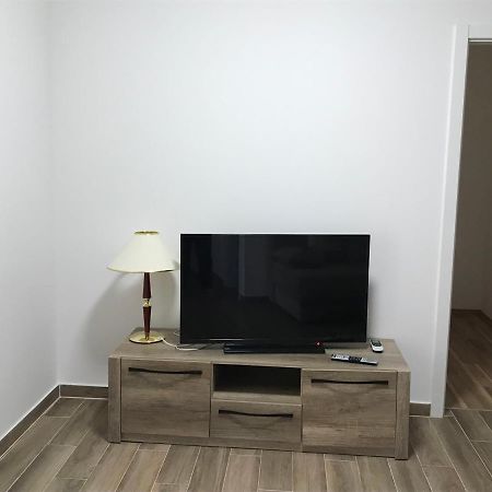 Apartmani Matea Cres Εξωτερικό φωτογραφία